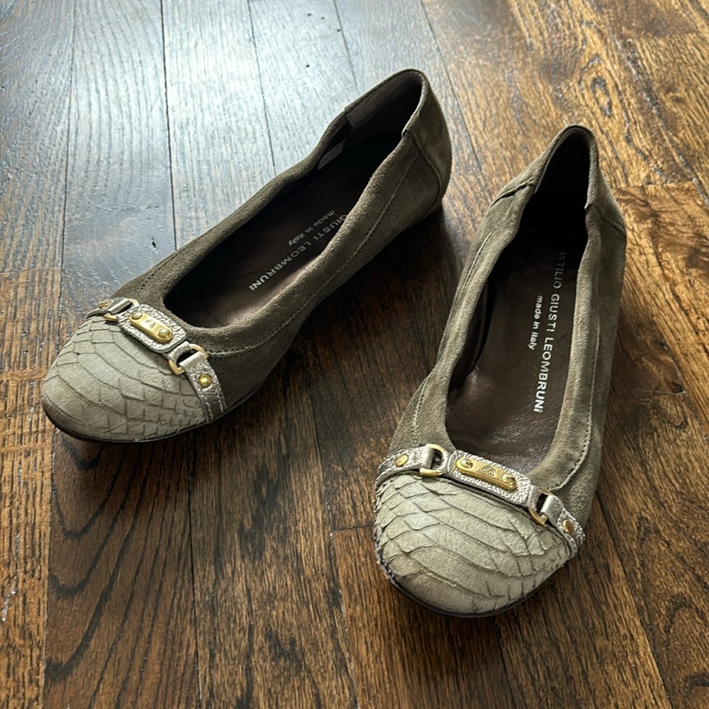 Attilio Giusti Leombruni slip ons, size 37, olive green suede